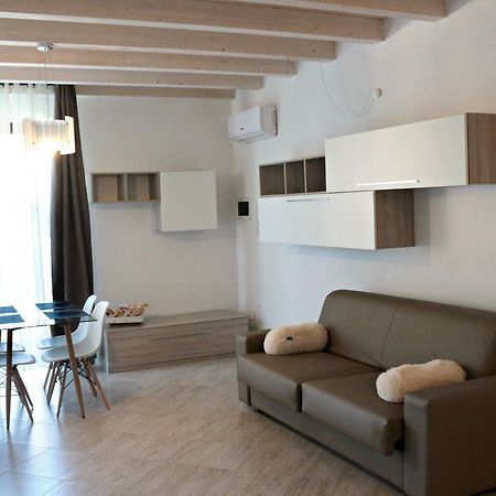 Paradeisos Residence Sas Somma Lombardo Exteriér fotografie