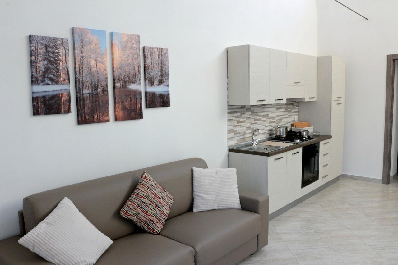 Paradeisos Residence Sas Somma Lombardo Exteriér fotografie