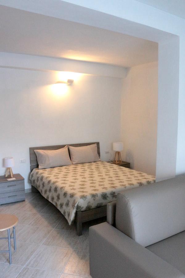 Paradeisos Residence Sas Somma Lombardo Exteriér fotografie