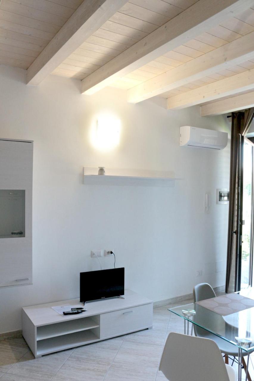 Paradeisos Residence Sas Somma Lombardo Exteriér fotografie