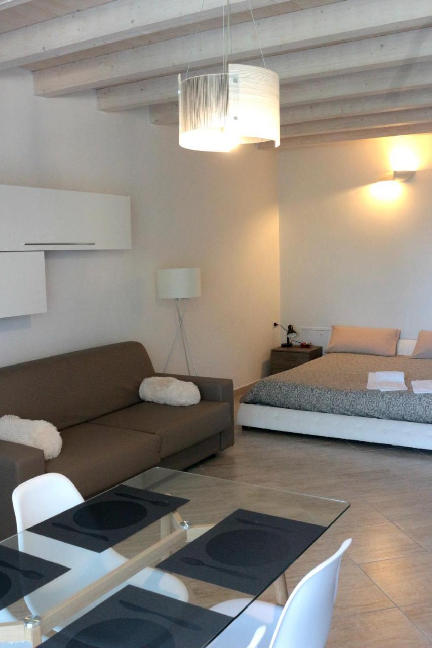 Paradeisos Residence Sas Somma Lombardo Exteriér fotografie
